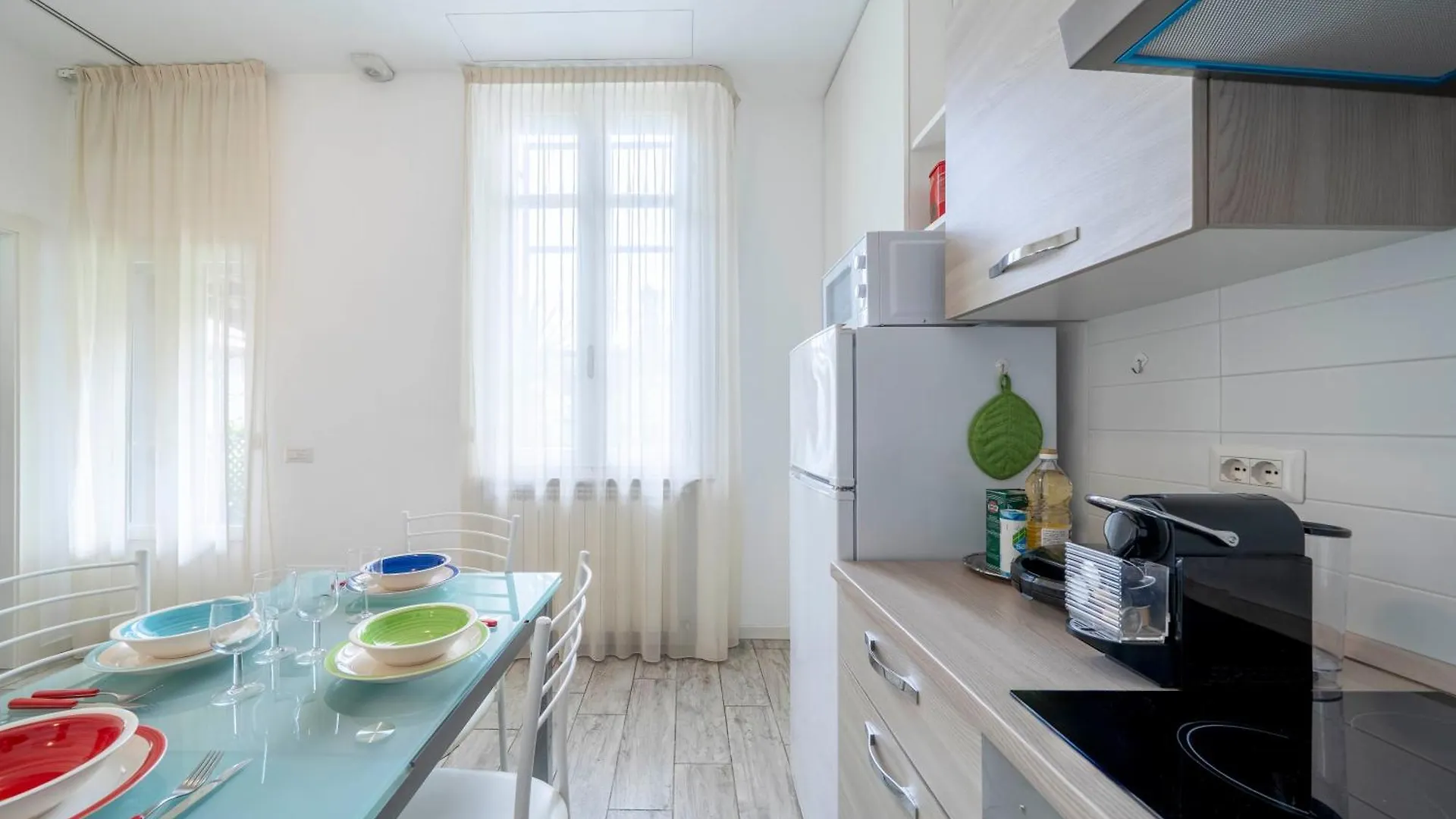 Duomo 15' - Suite 5' From Station With Wifi And A-C Milan Apartment