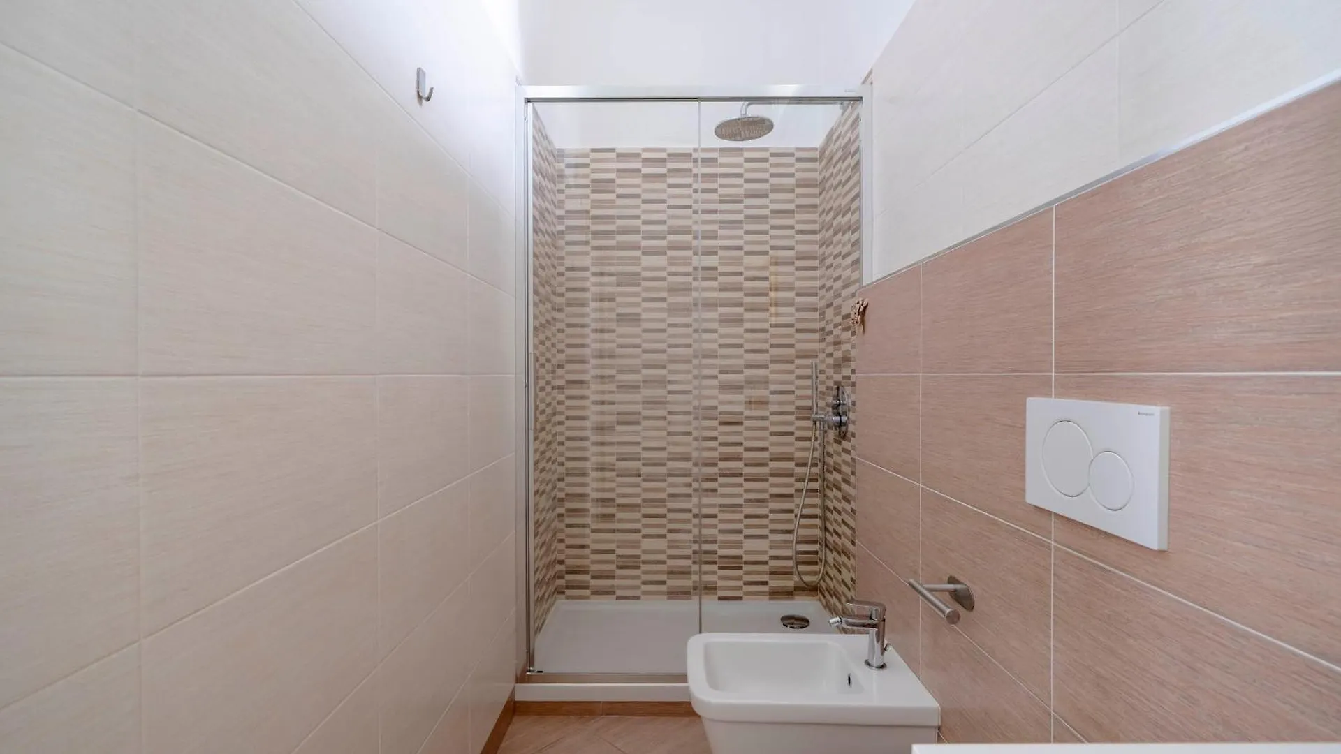 Duomo 15' - Suite 5' From Station With Wifi And A-C Milaan